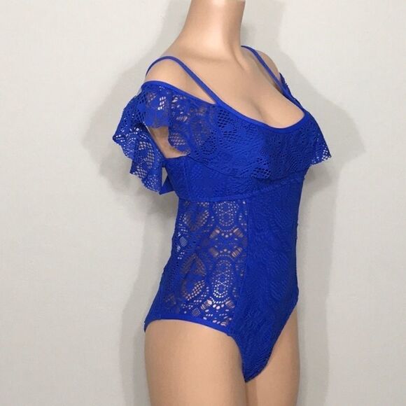 Kenneth Cole Reaction V-Neck Crochet Swim Suit. - Picture 3 of 6